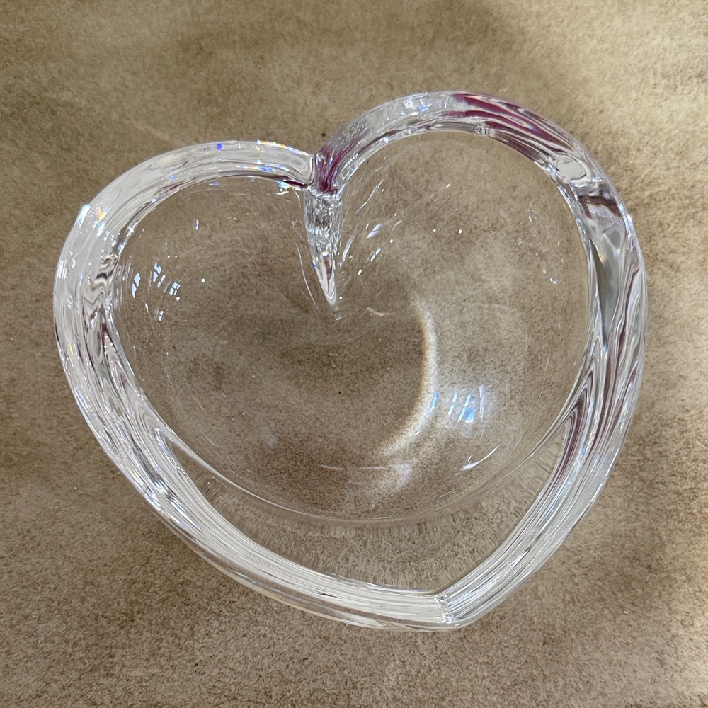 VINTAGE CHRIST GERMANY HEAVY LEAD CRYSTAL 5” HEART SHAPED DISH